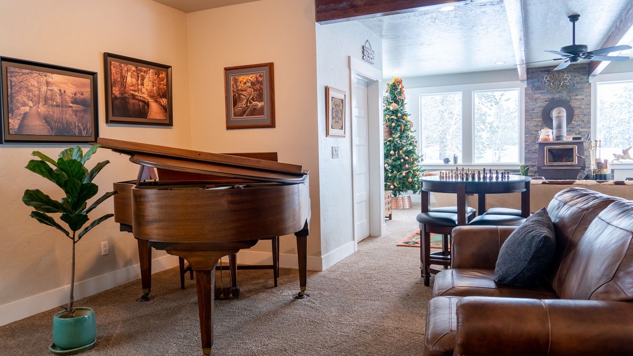 Photo of Livingroom in McCall