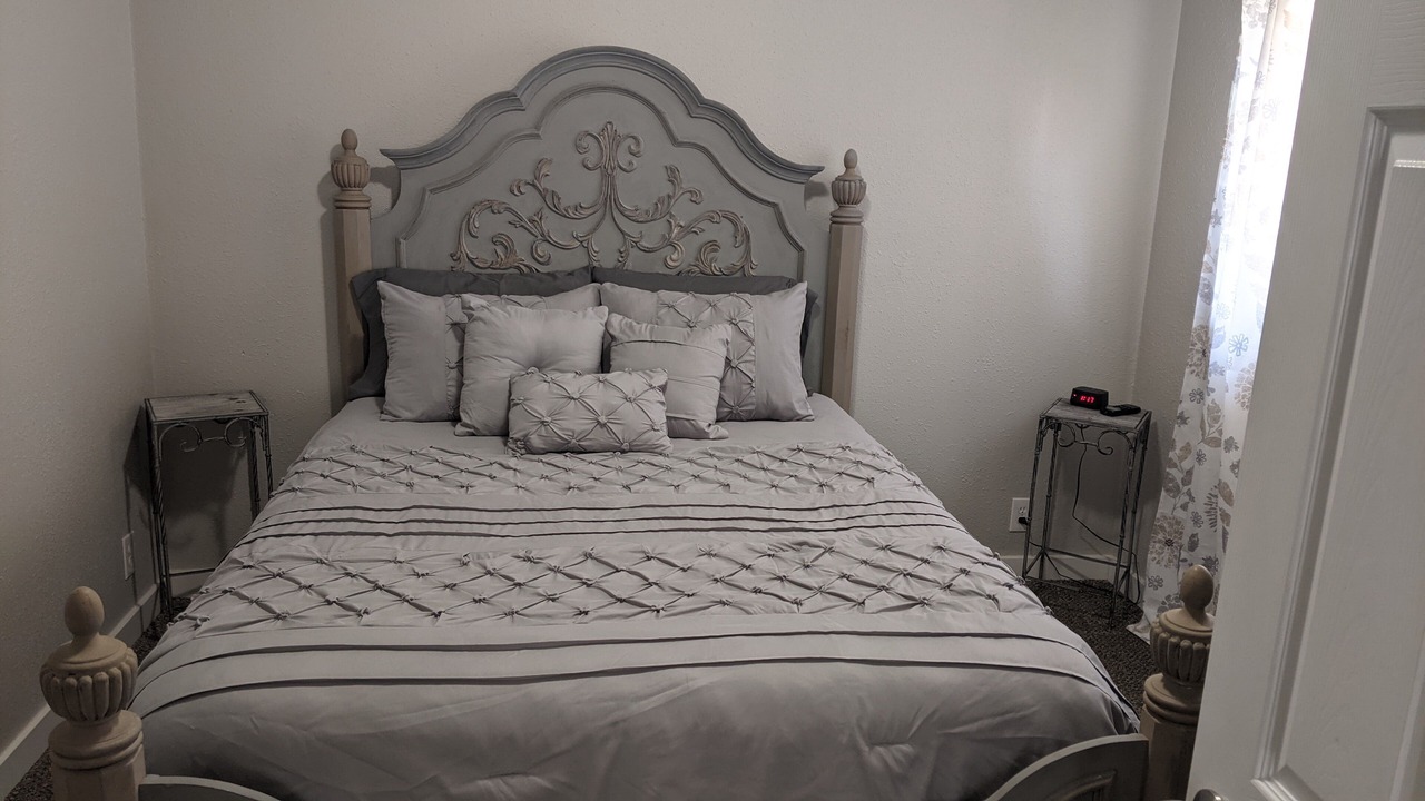 Photo of Bedroom in Smelterville