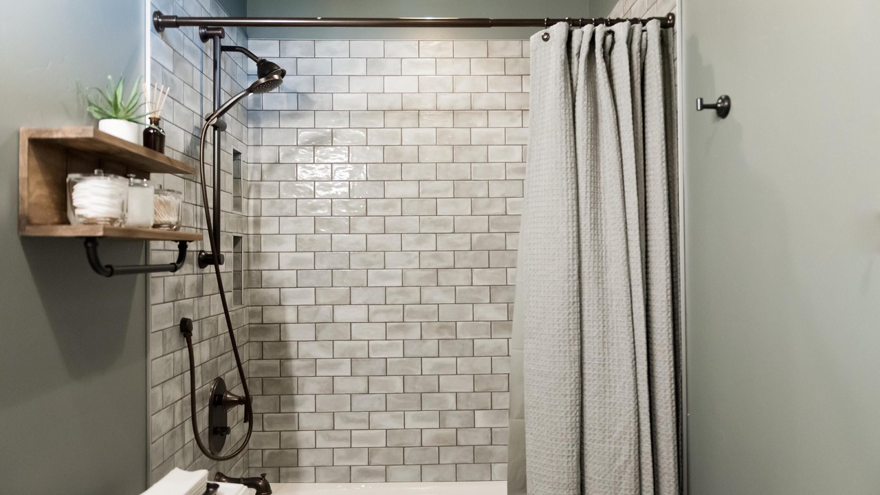 Photo of Bathroom in Logan