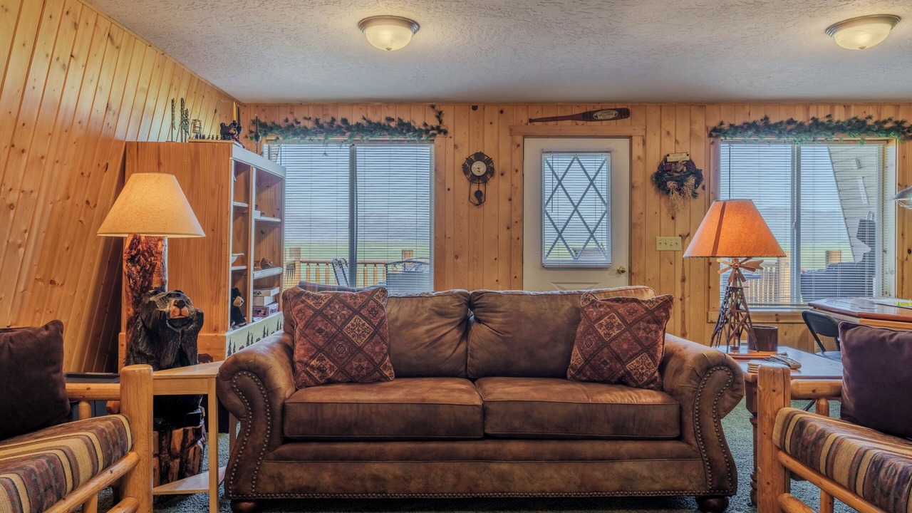 Photo of Livingroom in Island Park