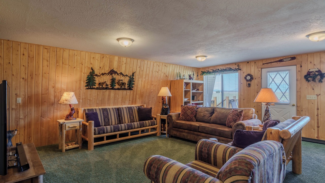 Photo of Livingroom in Island Park