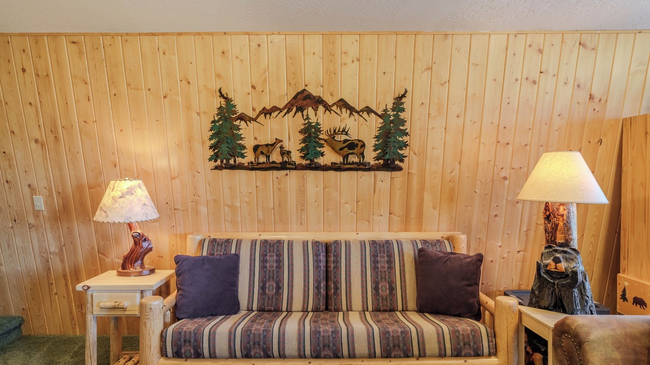 Photo of Livingroom in Island Park