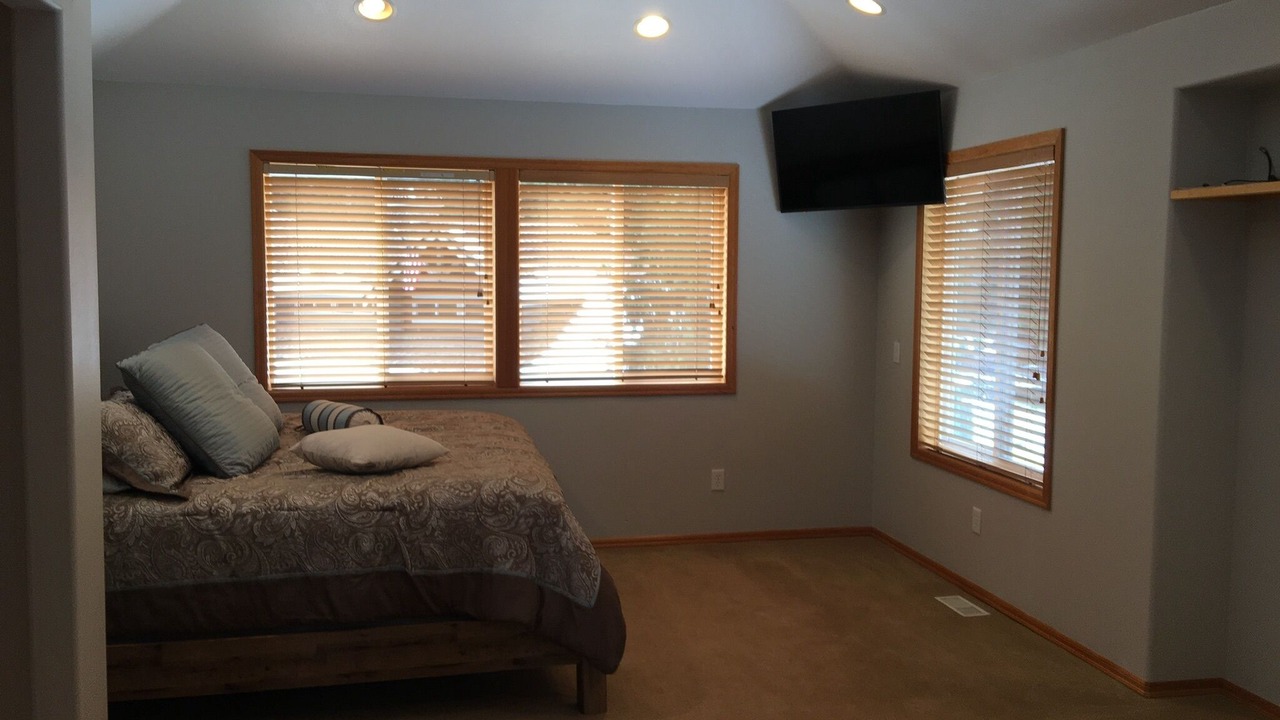 Photo of Bedroom in Seattle Hill-Silver Firs