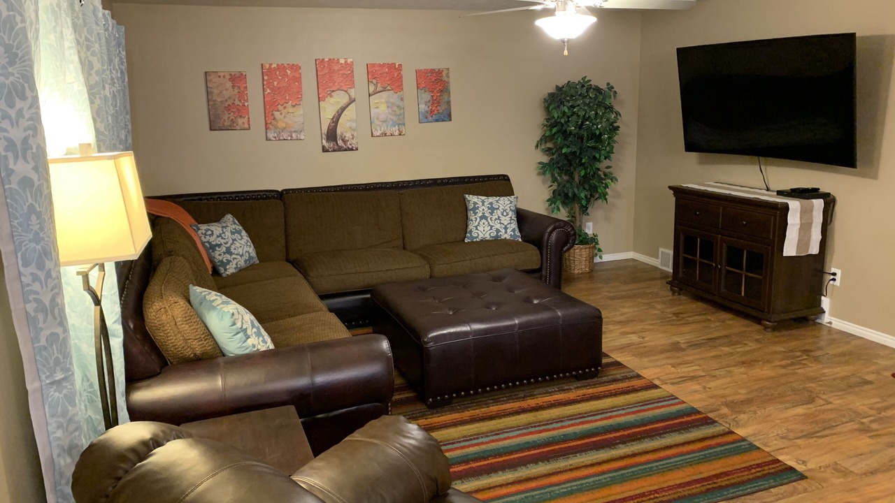 Photo of Livingroom in Ammon