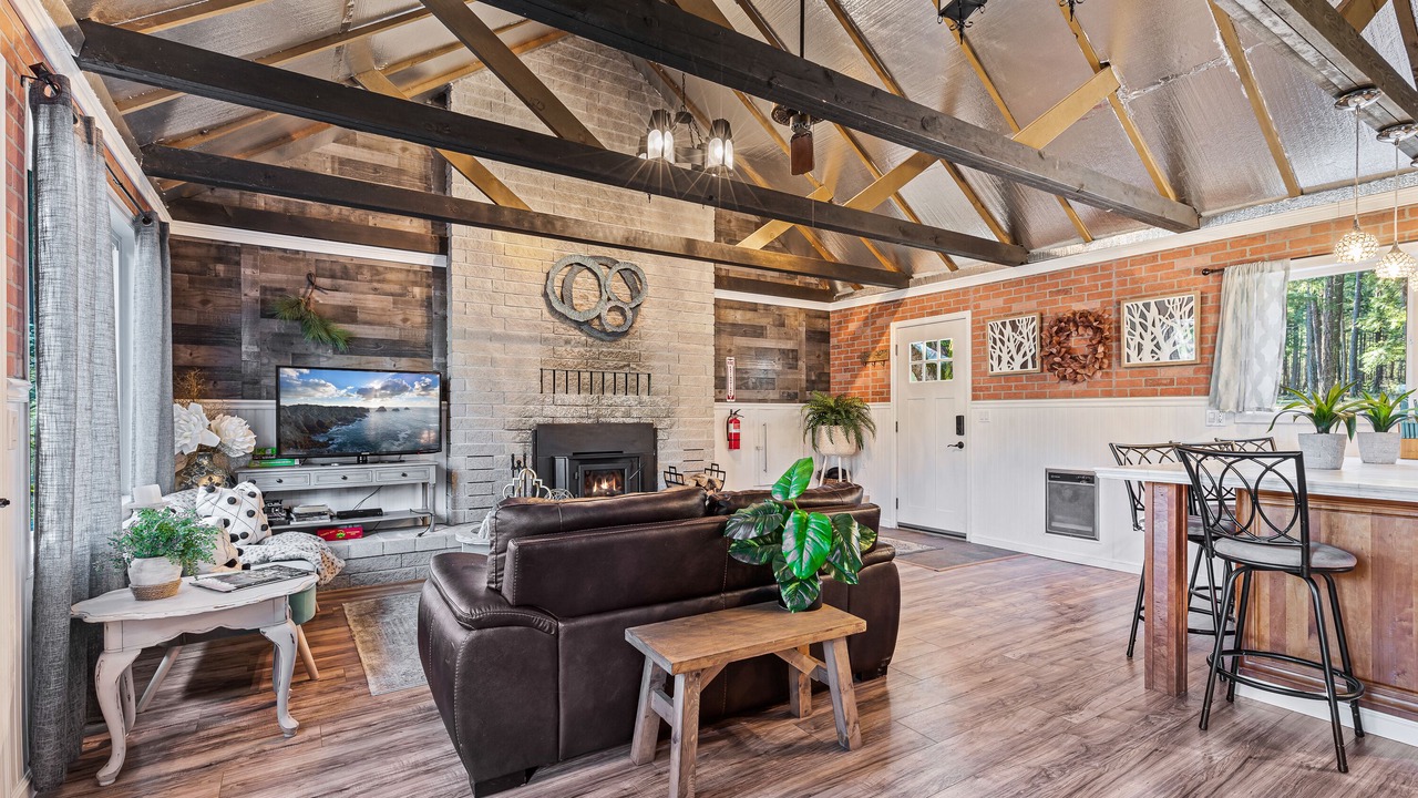 Photo of Livingroom in Jacksonville