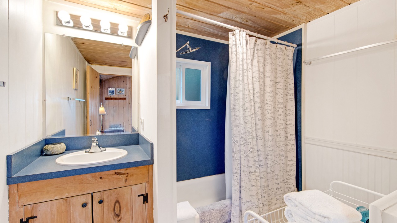 Photo of Bathroom in Langley