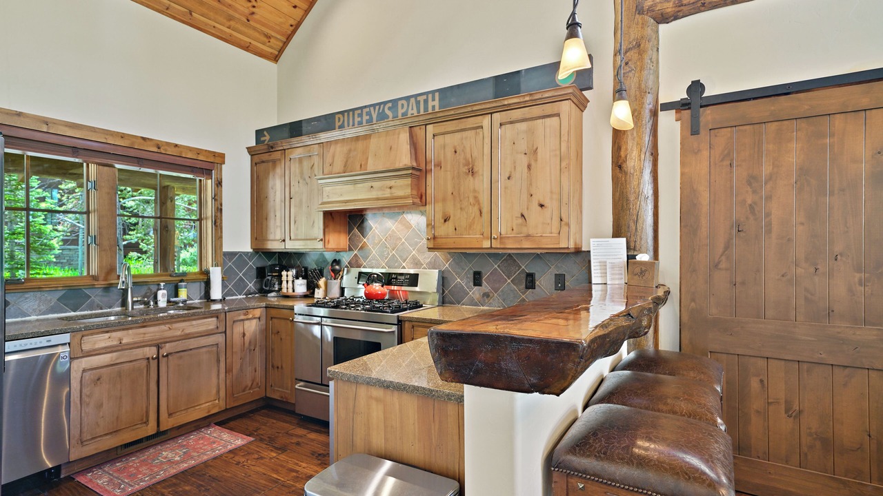 Photo of Kitchen in Spanish Peaks