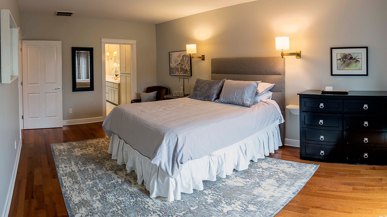 Photo of Bedroom in Ashland