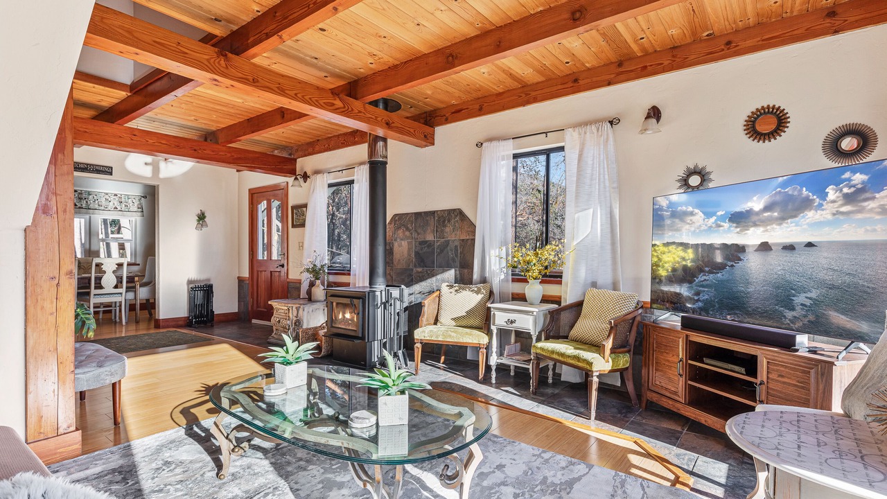 Photo of Livingroom in Jacksonville