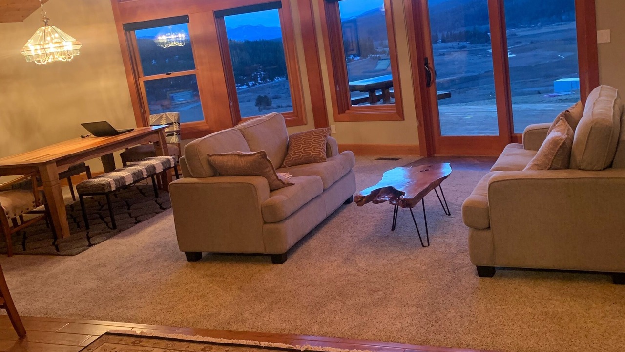 Photo of Livingroom in Cle Elum