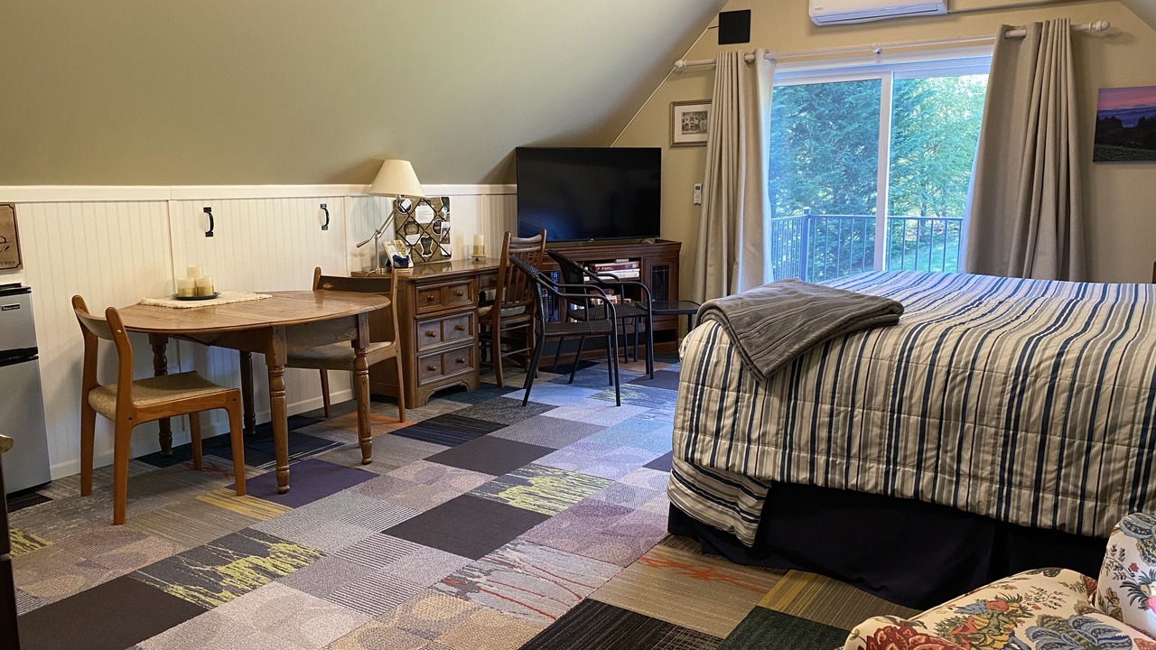 Photo of Bedroom in Newberg