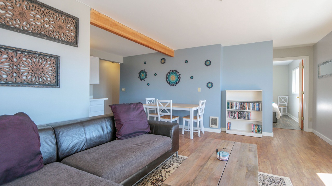 Photo of Livingroom in White Salmon