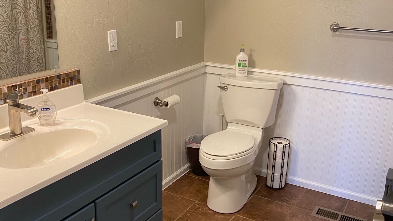 Photo of Bathroom in Dalton Gardens