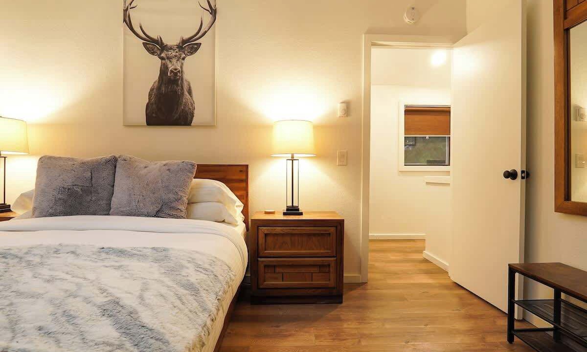 Photo of Bedroom in Glacier