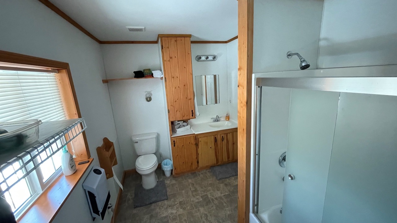Photo of Bathroom in Island Park