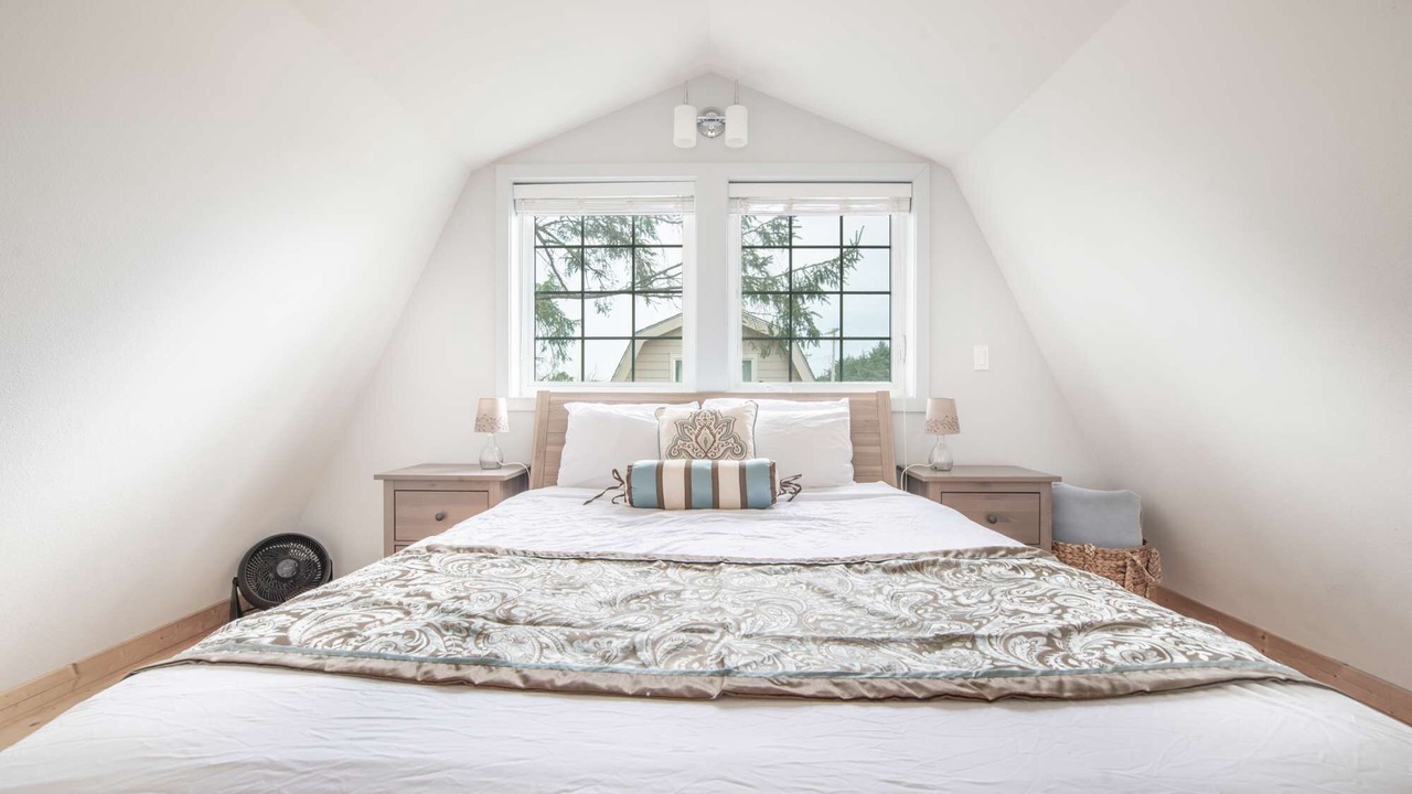 Photo of Bedroom in Ocean Shores