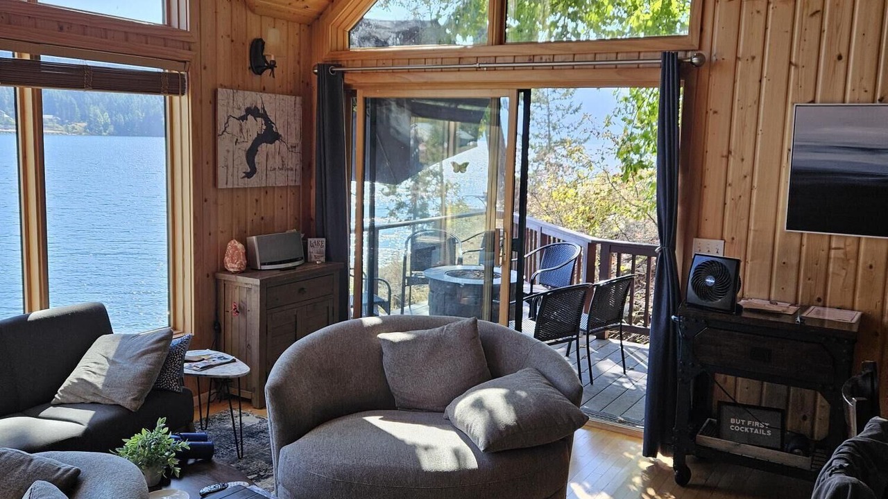 Photo of Livingroom in Sagle