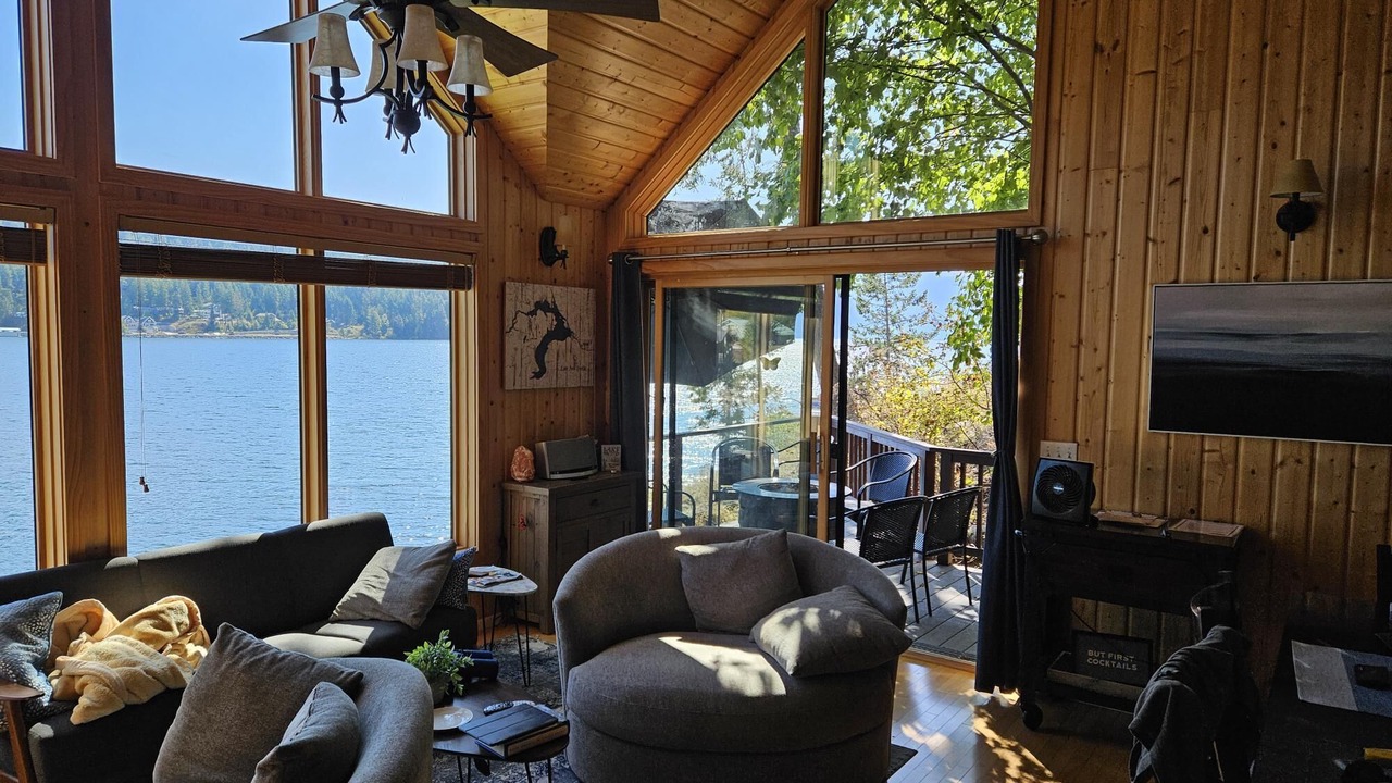 Photo of Livingroom in Sagle