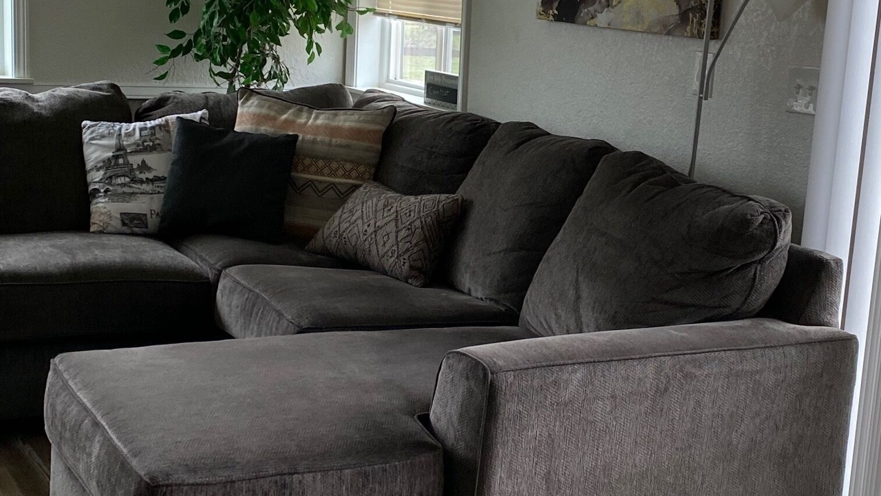 Photo of Livingroom in Spanaway