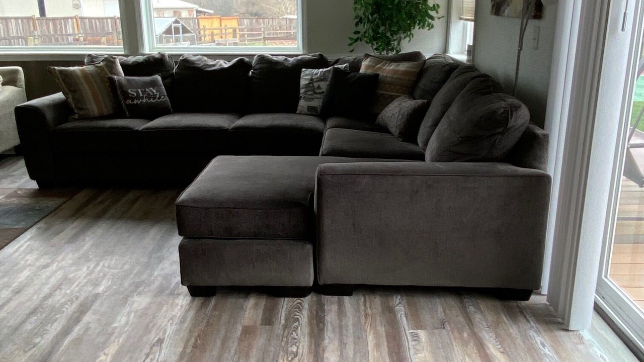 Photo of Livingroom in Spanaway