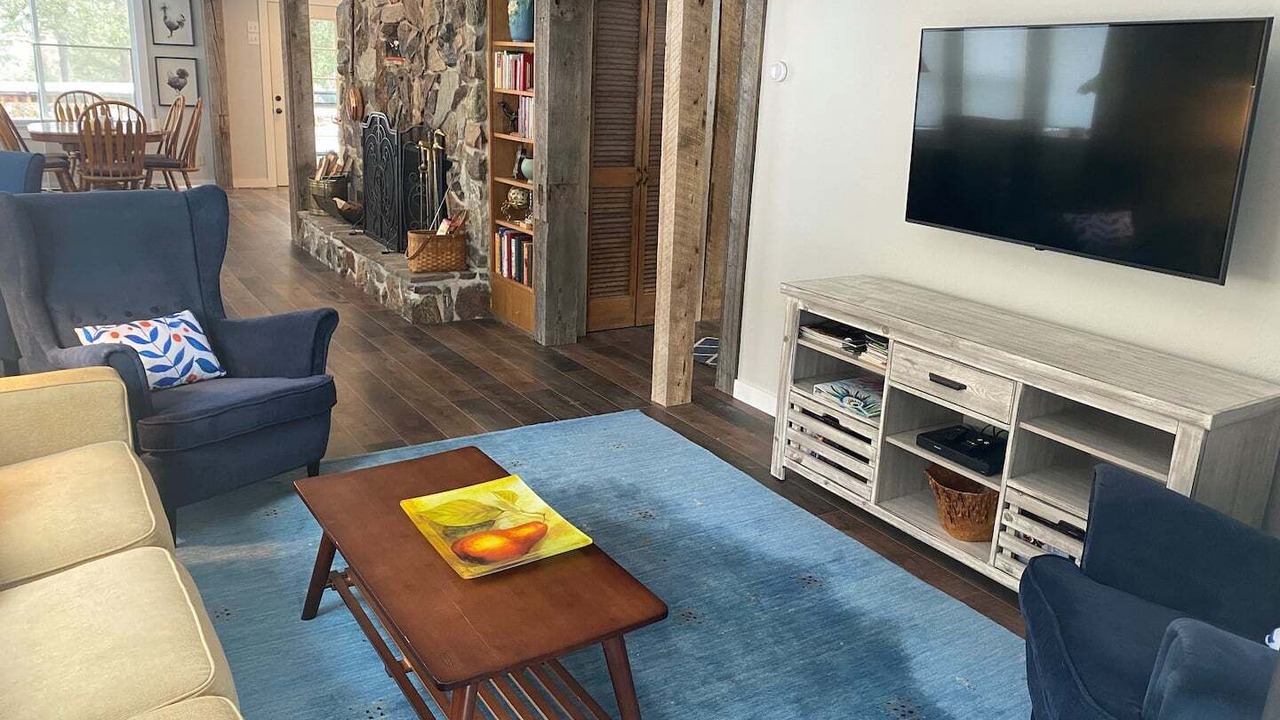 Photo of Livingroom in Jacksonville