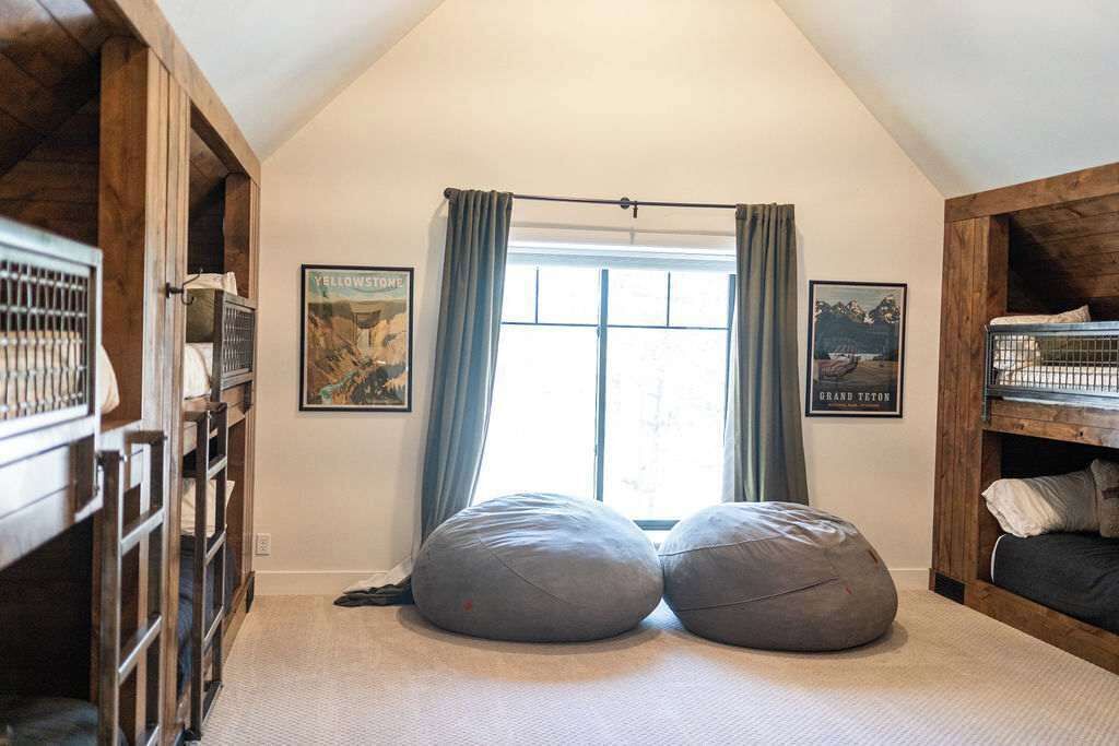 Photo of Bedroom in Island Park