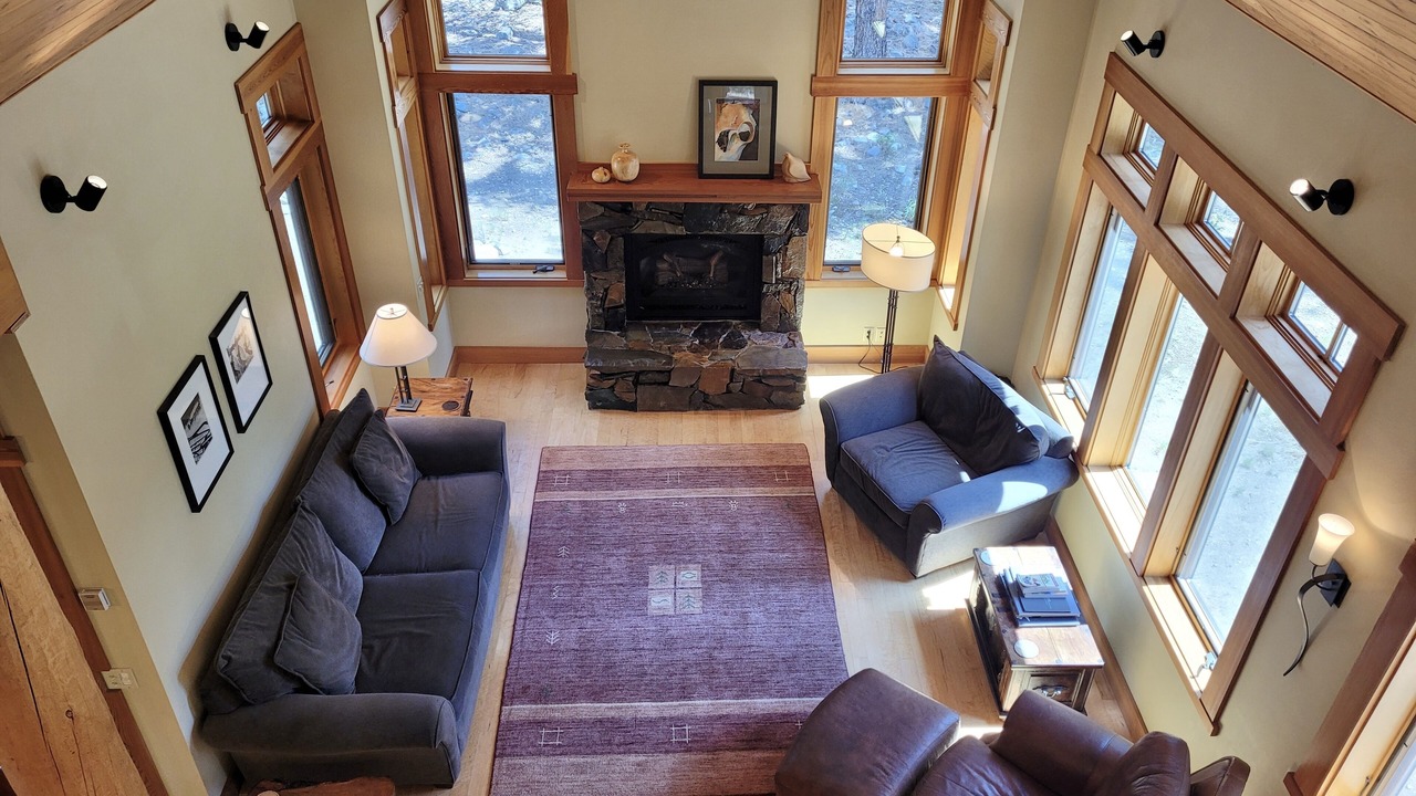 Photo of Bedroom in Mazama