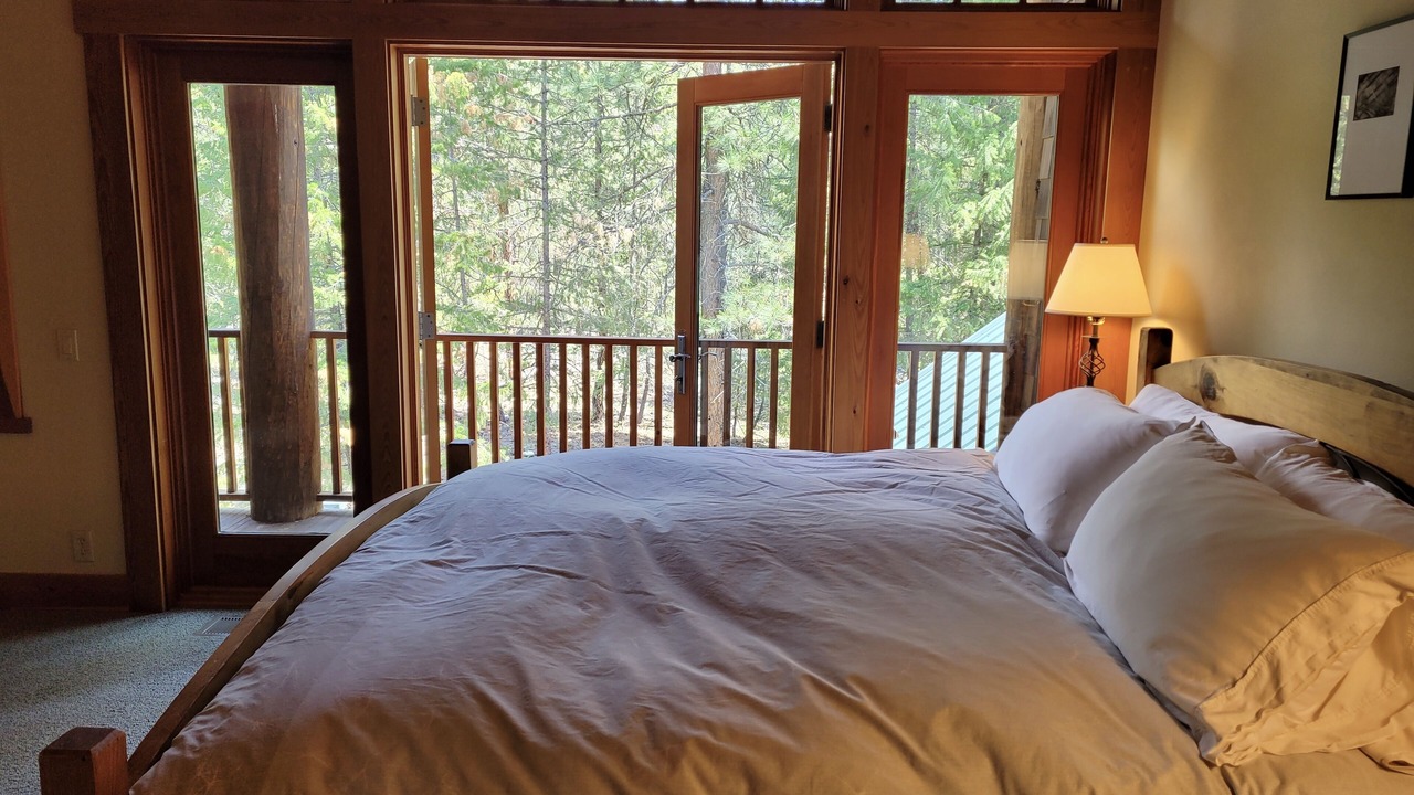 Photo of Patio Balcony in Mazama
