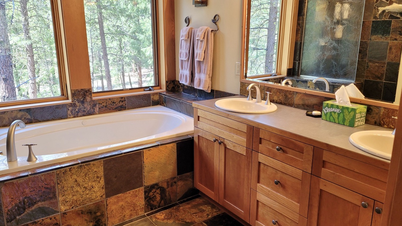 Photo of Bathroom in Mazama