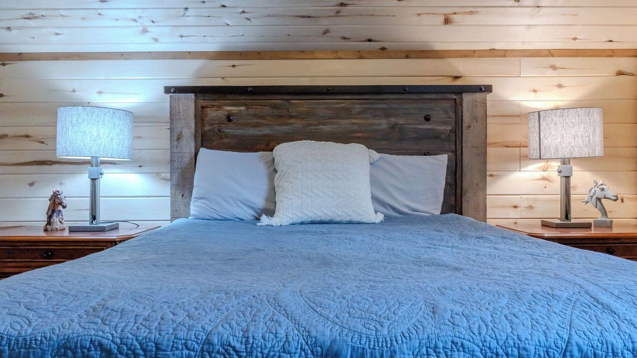 Photo of Bedroom in Island Park