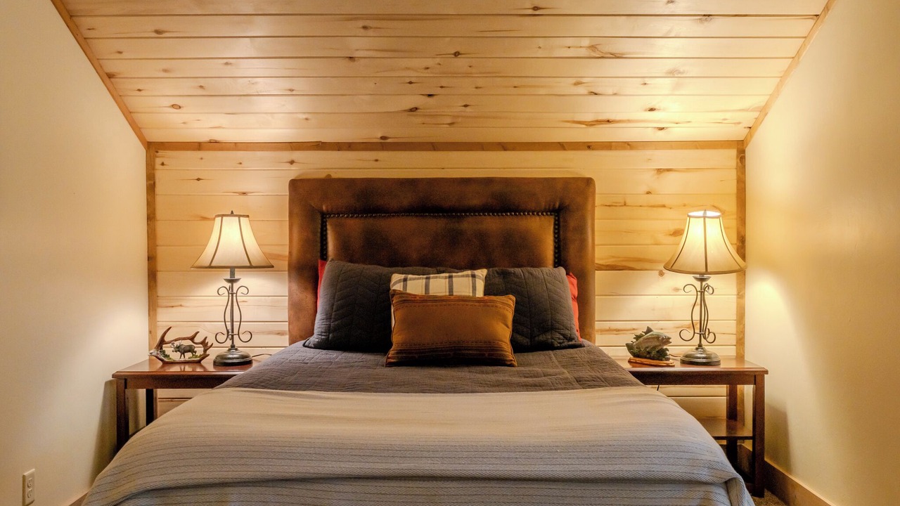 Photo of Bedroom in Island Park
