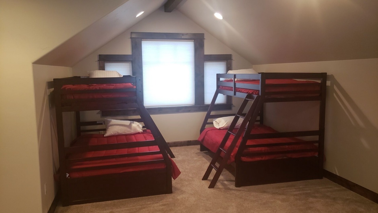 Photo of Bedroom in Sunriver