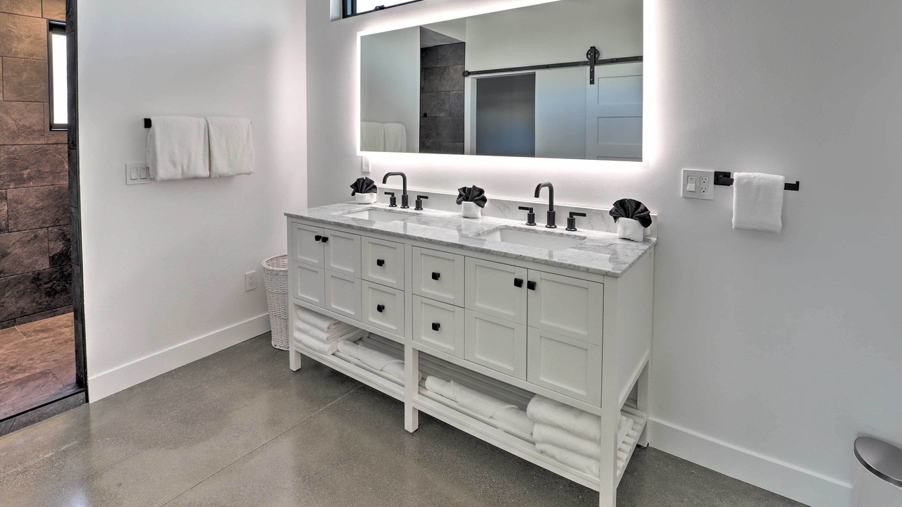 Photo of Bathroom in Cle Elum