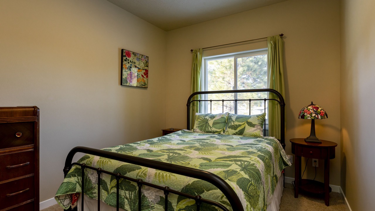 Photo of Bedroom in Chiloquin