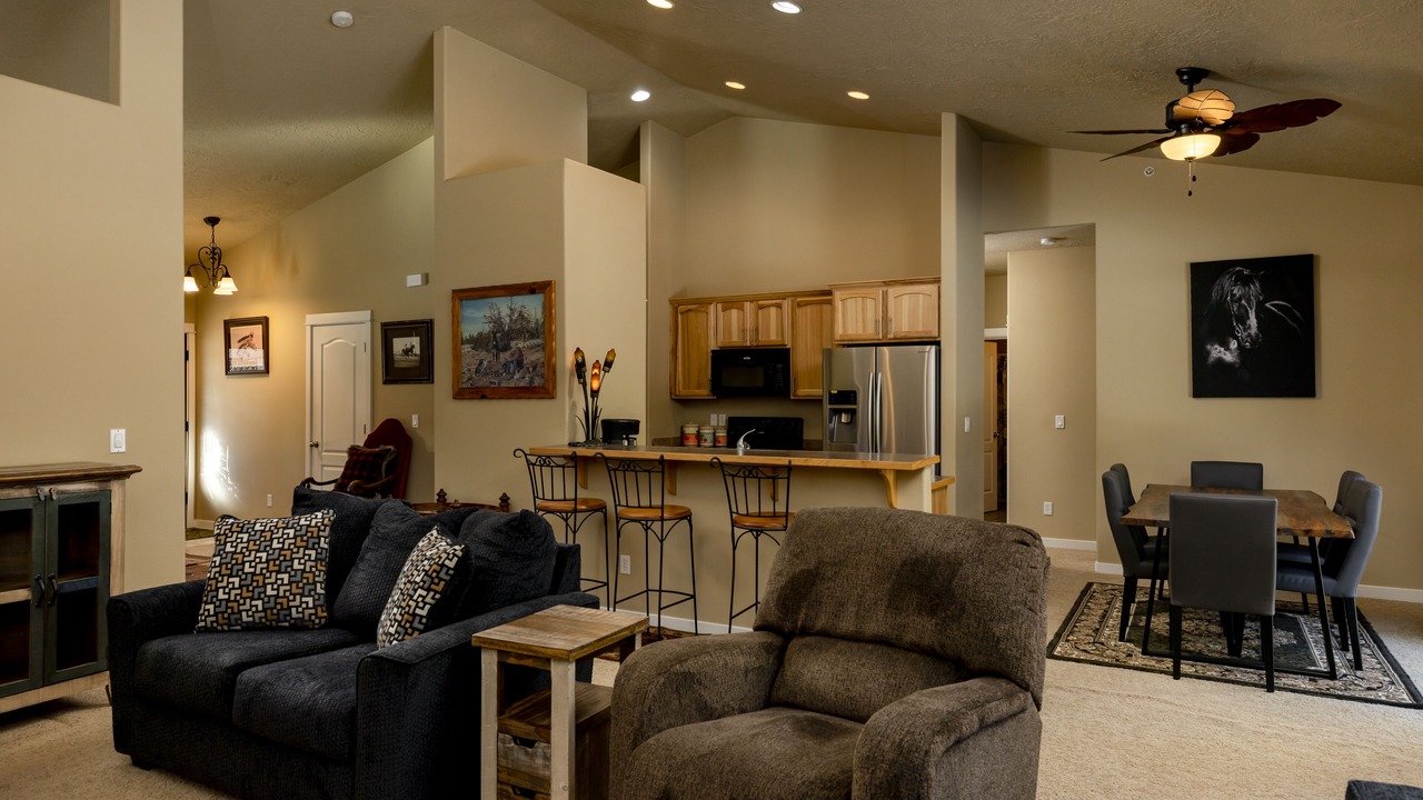 Photo of Livingroom in Chiloquin