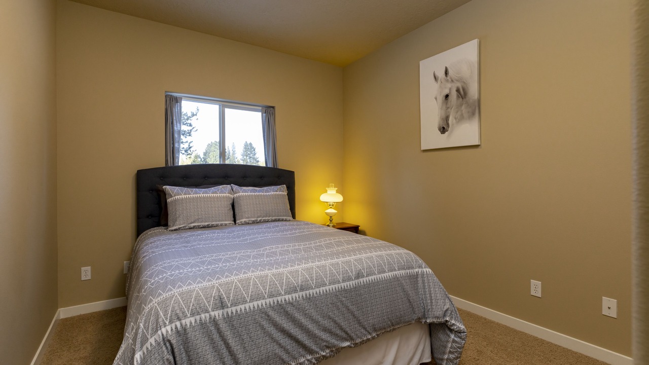 Photo of Bedroom in Chiloquin