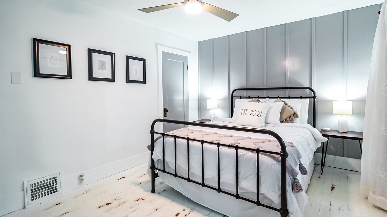 Photo of Bedroom in Logan