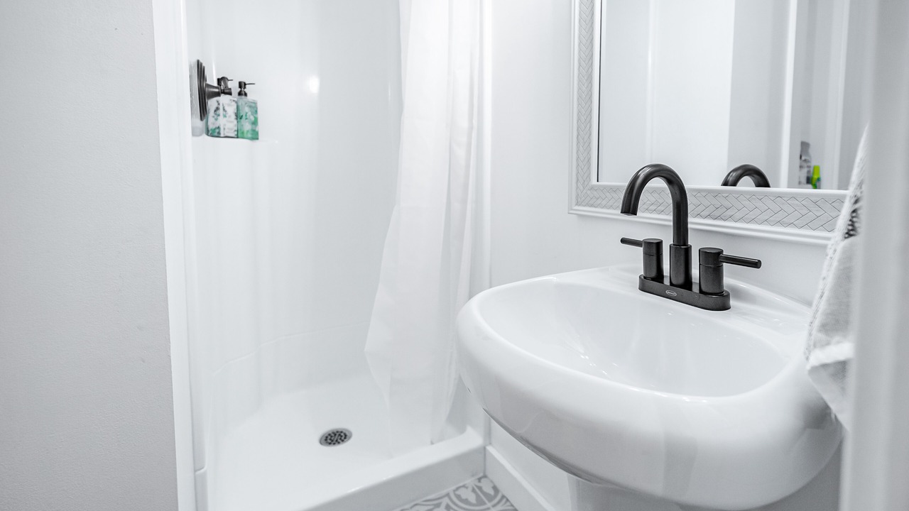 Photo of Bathroom in Logan