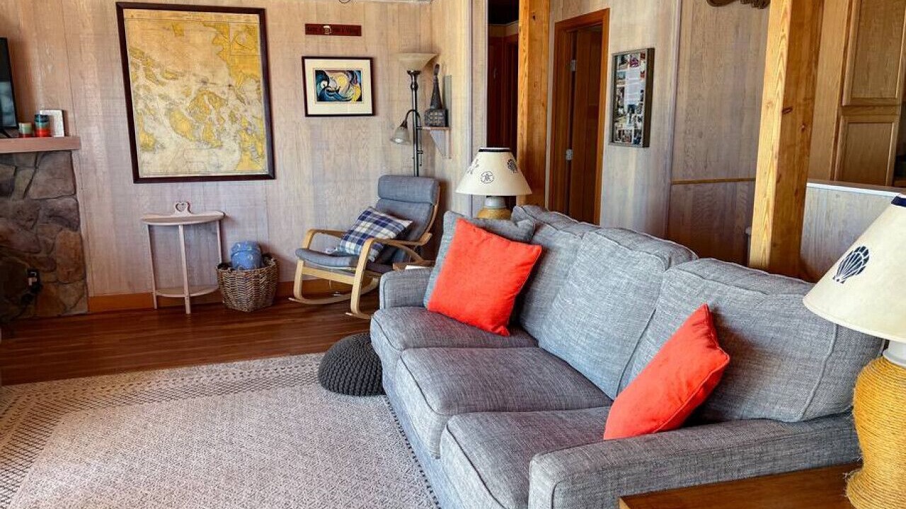 Photo of Livingroom in Lummi Island
