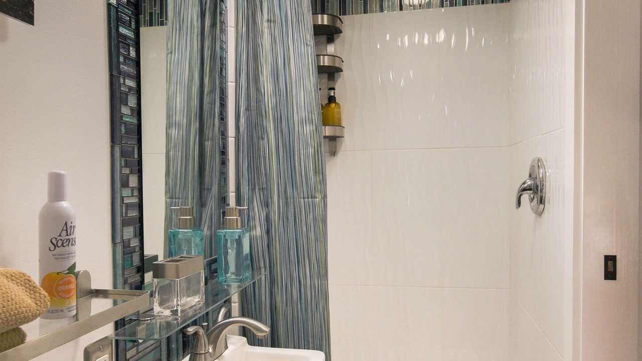 Photo of Bathroom in Humboldt