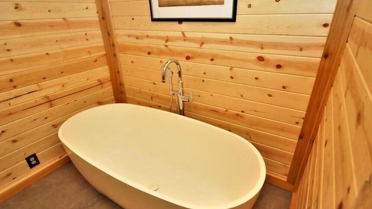 Photo of Bathroom in Cameron