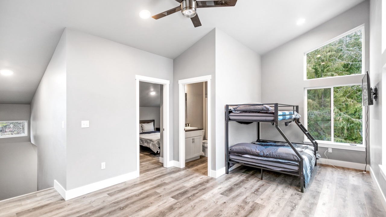 Photo of Bedroom in Sandpoint