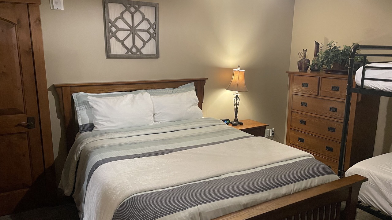 Photo of Bedroom in Kellogg