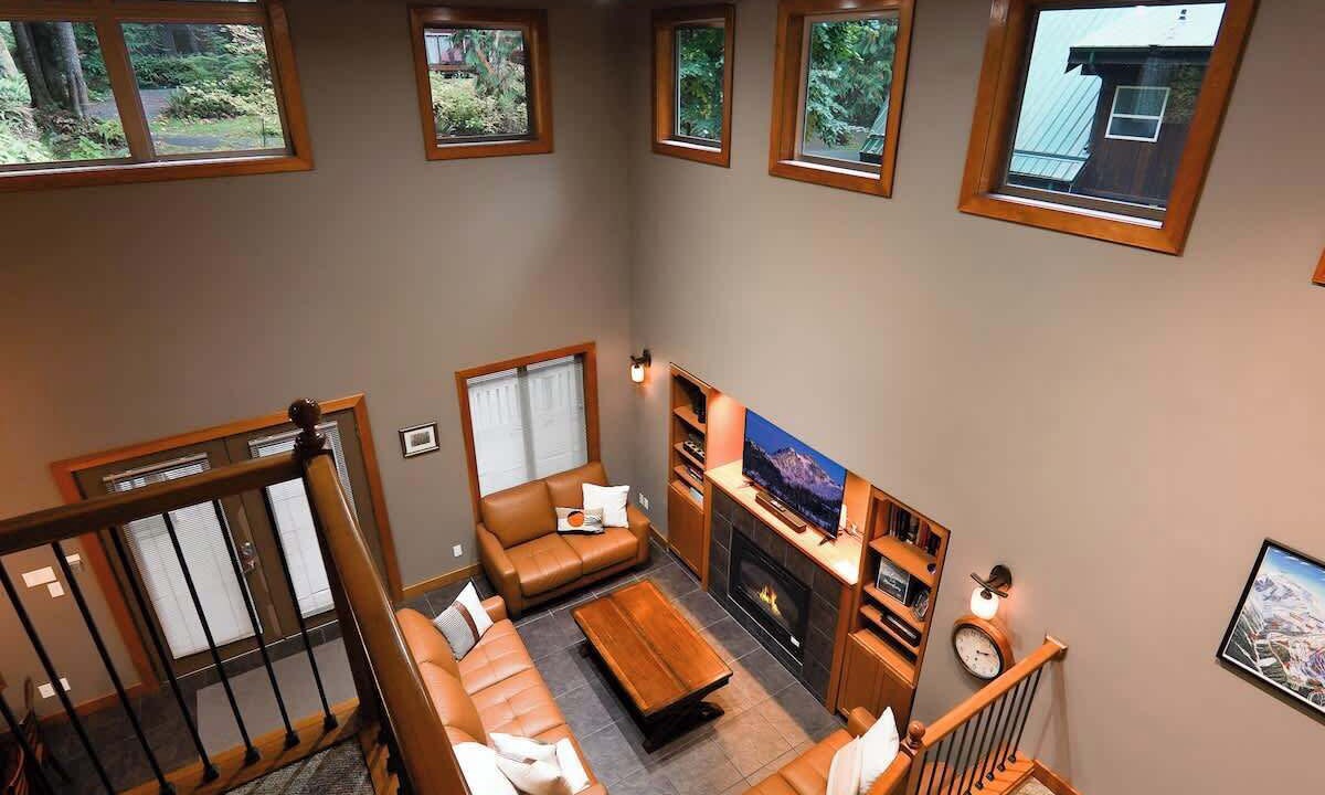 Photo of Livingroom in Glacier