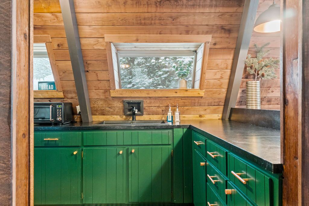 Photo of Kitchen in Crescent