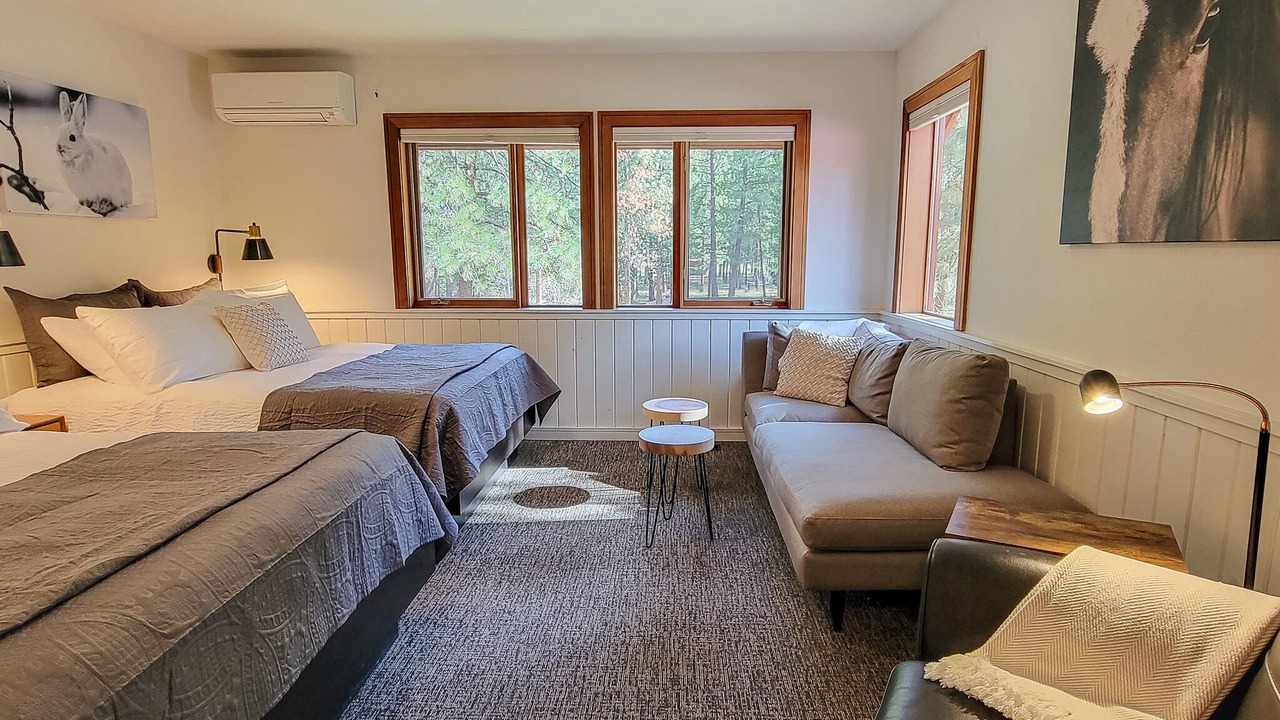 Photo of Bedroom in Mazama