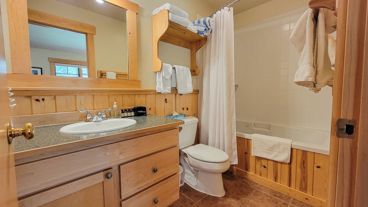 Photo of Bathroom in Mazama