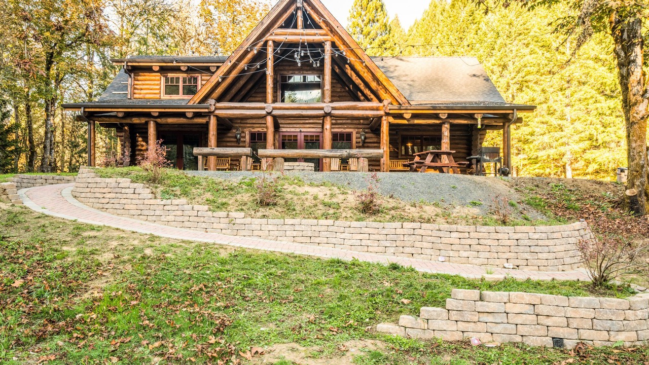 Photo of Outdoor in Roseburg