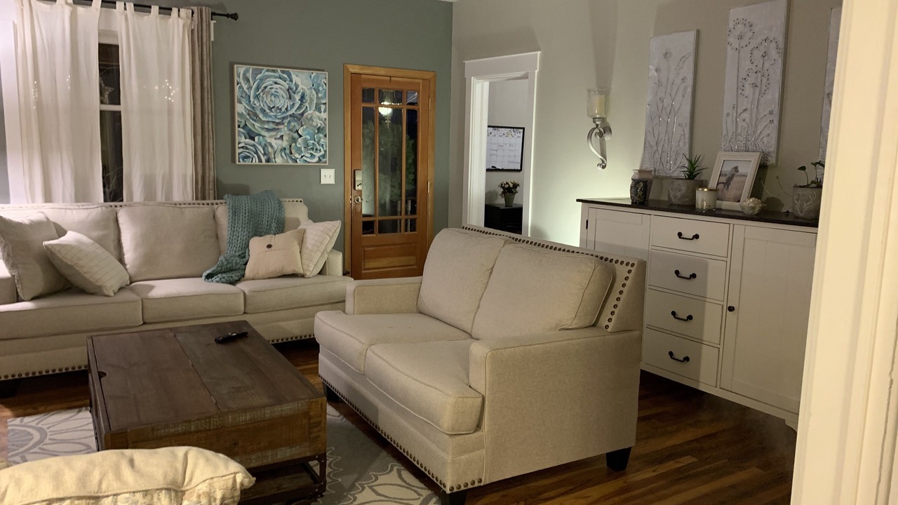 Photo of Livingroom in Garden District