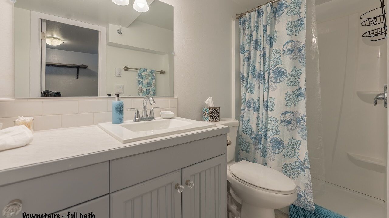 Photo of Bathroom in Anderson Island